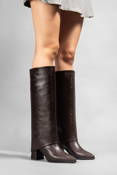 camaiore Brown Boots with Removable Dust Cover, a Product with the Function of Both Boots and Booties