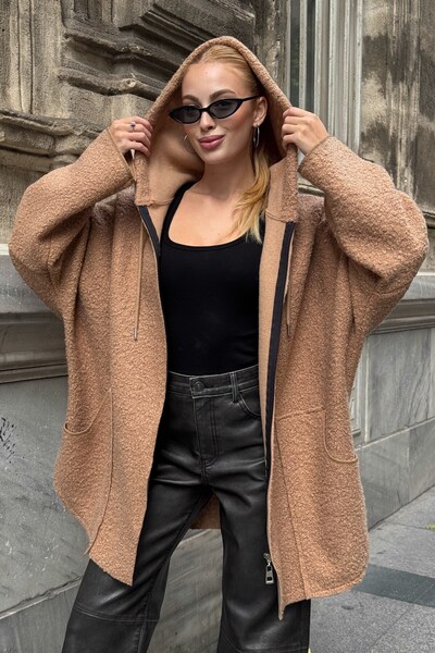 Chiccy Camel Hooded Long Sleeve Zippered Pocket Unlined Boucle Casual Oversized Woven Coat 81 80