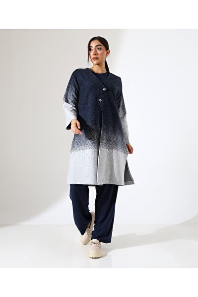 Fi'l Arz Fashion Button Closure Knitted Jacket Three Piece Set