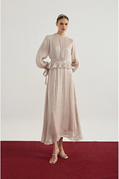 Birgül Bektaş Φόρεμα Janjan λεπτομέρεια με σούρες