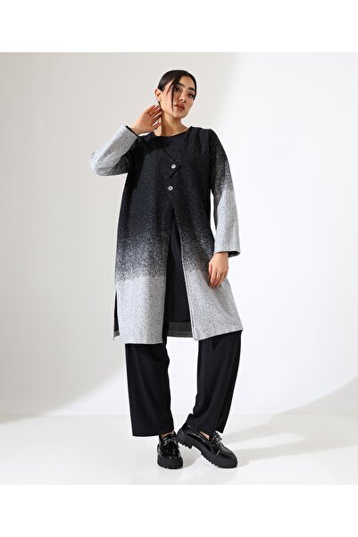 Fi'l Arz Fashion Button Closure Knitted Jacket Three Piece Set