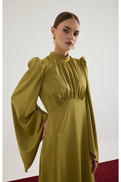 Birgül Bektaş Φόρεμα με φαρδιά λεπτομέρεια στα μανίκια