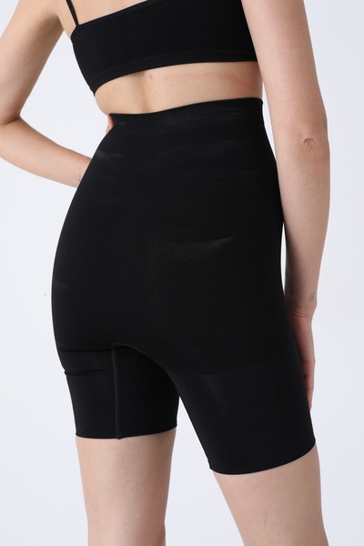 Serena High-waisted shapewear shorts – black