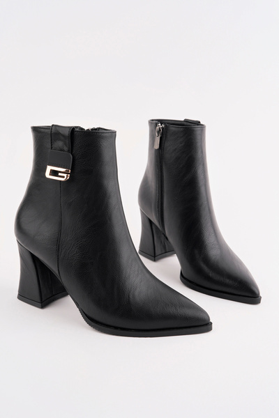 Madam Tarz DNZ-205 Cizme cu toc gros cu detaliu cu cataramă