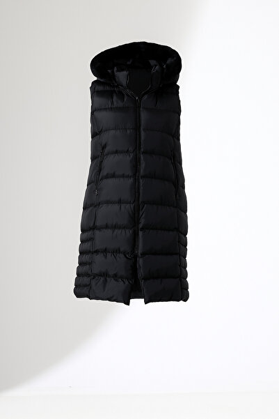 Fi'l Arz Fashion Fur Detail Hooded Plus Size Puffer Vest