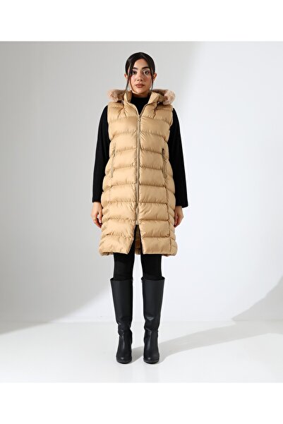 Fi'l Arz Fashion Fur Detail Hooded Plus Size Puffer Vest