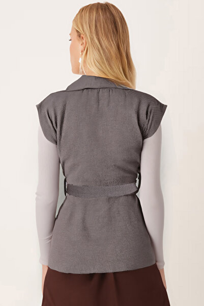 armonika Women's Mink Men's Collar Waist Belted Linen Look Vest Arm-26K001055