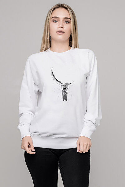 QIVI Astronaut Hanging on the Moon Astronaut Printed White Women's Knitted Sw...