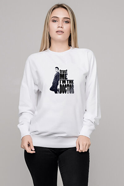 QIVI Trust Me I'M the Doctor Doctor Printed White Women's Knitted Sweatshirt ...