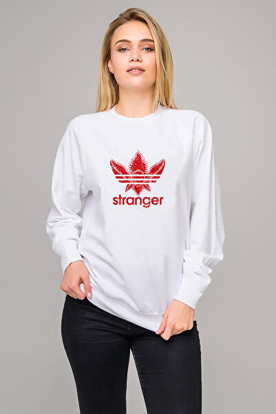 QIVI سترة نسائية محبوكة باللون الأبيض من Stranger Yaprak Logo مطبوع بأكمام طويلة
