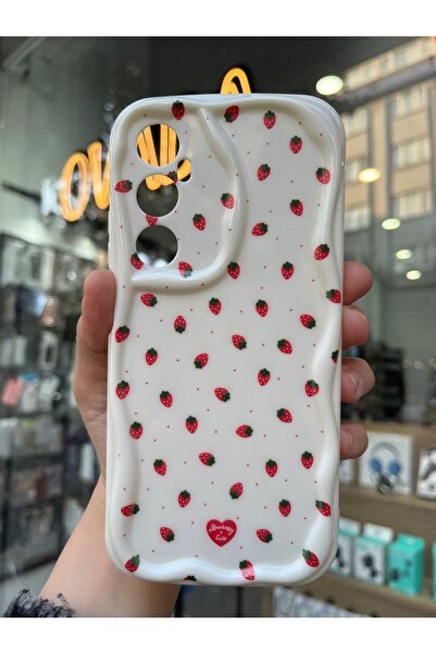 OVADA REALME C65 Uyumlu Kamera Korumalı Dalga Kenarlı Çilek Baskılı Silikon K...