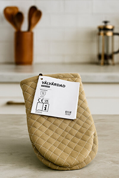 IKEA Cozy Room - Välvårdad Oven Mitt, Beige, 33 cm