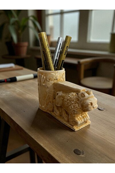 imosas Antique Lion Figured Pen Holder |   Decorative Tabletop Object