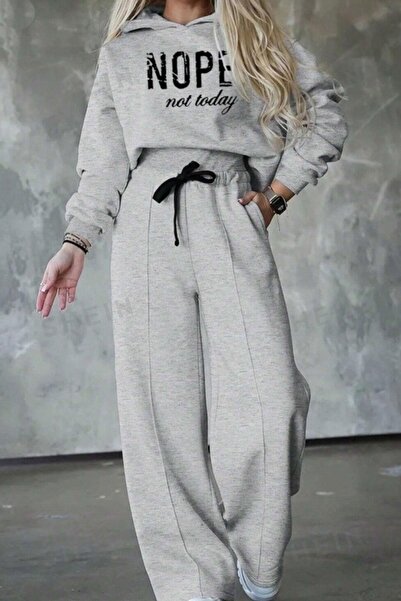 dk denemekabini Γυναικείο μακρυμάνικο κοστούμι Nope με τύπωμα με ριμπάνι στη ...