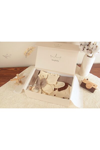 Uniq Baby Kahverengi Çiçek Desenli 10 Parça Kız Yenidoğan Hediye Kutusu–Pike,...