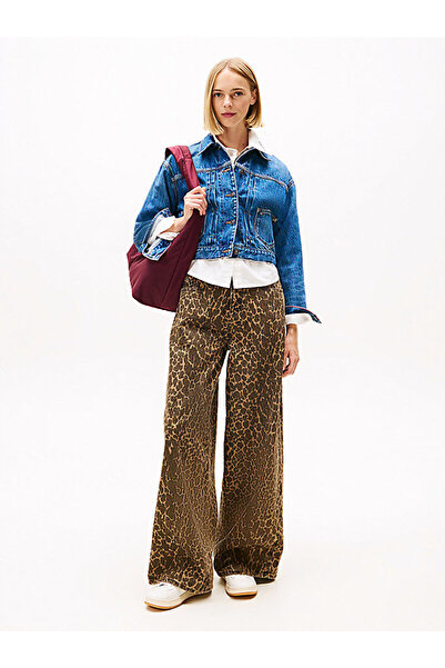 Tommy Hilfiger Pleated Denim Cinch-Back Trucker Jacket