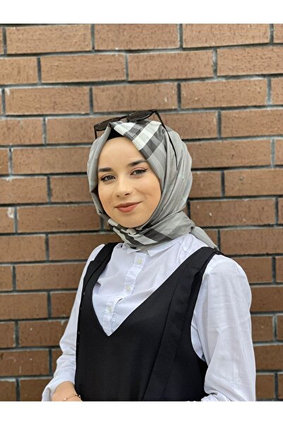 PİRAMİT شال كارلي منقوش فضي