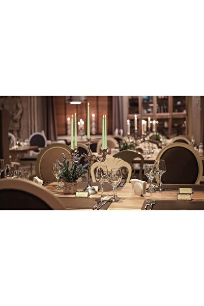 Flippy Set of 4 Table Candles, Odorless & Smokeless, Paraffin, 2.2 x 25 cm, Green