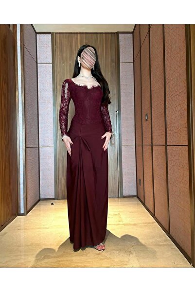 TREN Luxurious and elegant long-sleeved lace taffeta evening dress, perfect for sophisticated occasions, royal weddings, and modern women's events.