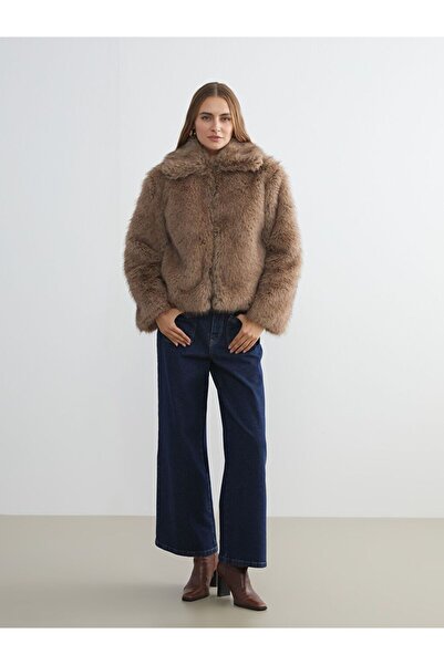 LC Waikiki Lcwaikiki Classic Shirt Collar Women Faux Fur Coat