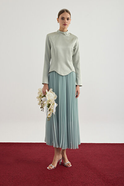 Birgül Bektaş Σετ μπλούζα και φούστα από σατέν μαργαριτάρι