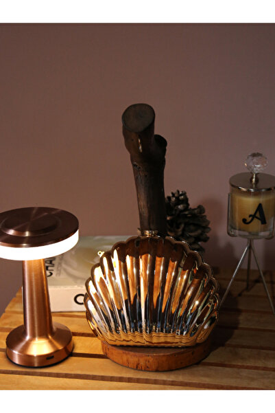 Alvora Gold Color Mussel Shaped Women's Evening Dress Evening Bag