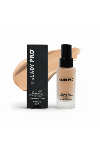 the LADY PRO Achieve a flawless, radiant look with this foundation.