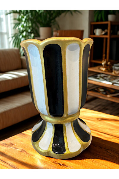 İki Cadı Tasarım مزهرية ماكنزي، قطعة ديكور من السيراميك