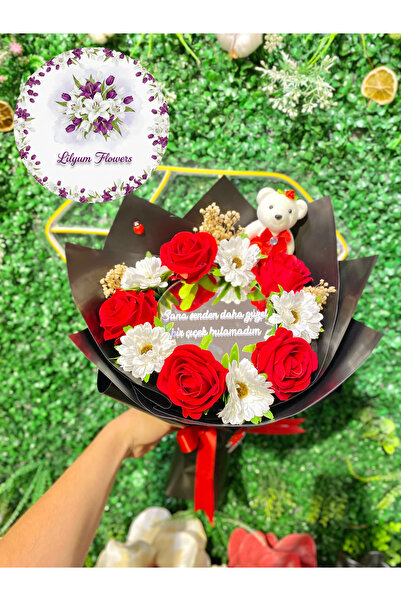 Lilyum Flowers باقة زهور مع مرآة - ورد أحمر وزهرة الأقحوان البيضاء