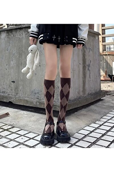 ERDESIGNN KADIN KAHVERENGİ EKOSE DESEN ÇORAP KADIN İTHAL ÇORAP EKOSE DESEN ÇORAP