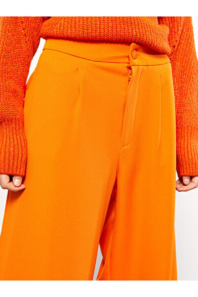 LC Waikiki Women's Comfortable Fit Straight Trousers