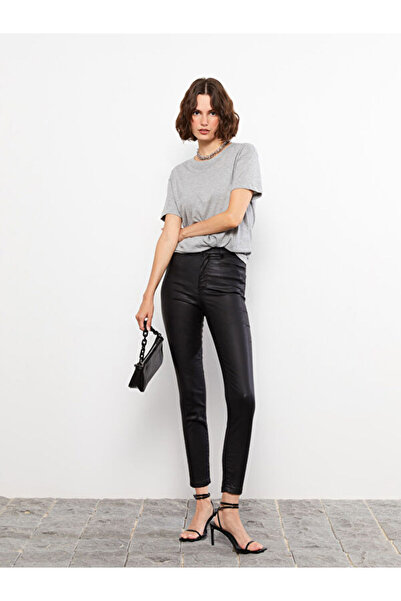 LC Waikiki Extra Tight Fit Straight Pocket Detailed Women's Trousers