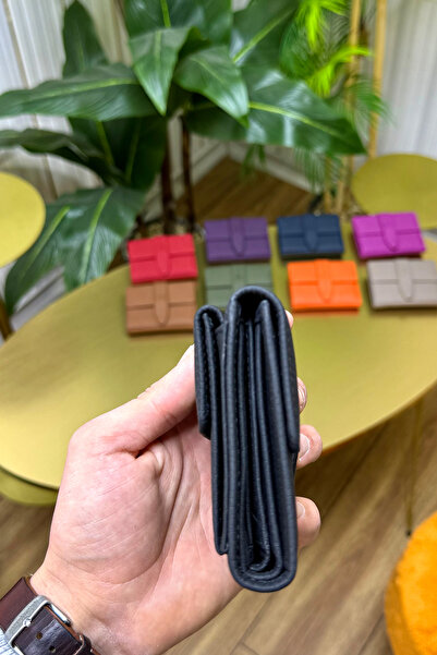 CüzCan Lily Black Genuine Leather Women's Wallet Is Polite, Stylish and Convenient