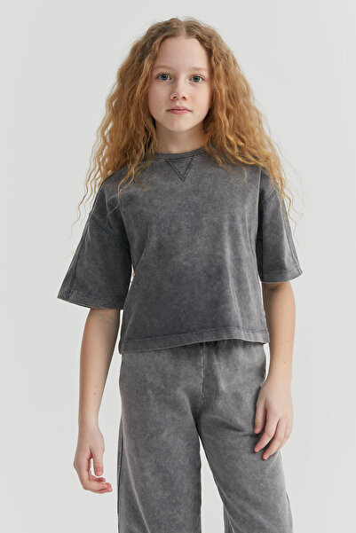 PAULMARK Girl's T-Shirt with Stitching Detail