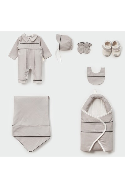 Mert Baby Mathias Piped Peter Pan collar Swaddled 7-Piece Hospital Set