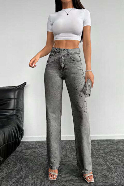StreetWear Outlet Women's Jeans, Decorated with Rhinestones and Oblique Closure
