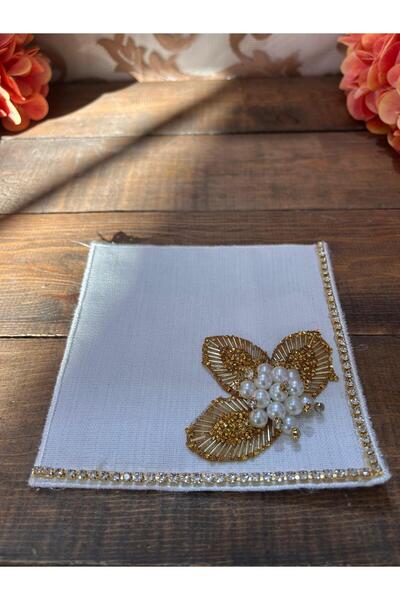 Bahar Home Embroidered Presentation Napkin with Brooch at the Corner