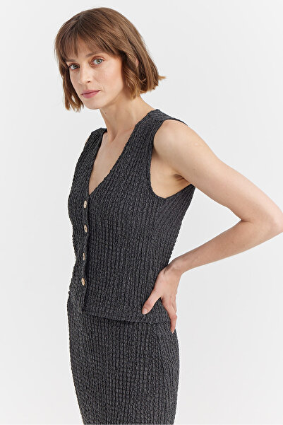 PAULMARK Жіночий об'ємний жилет на ґудзиках