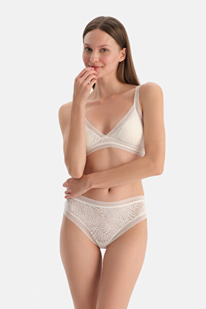 Dagi Ecru Lace Brazilian Panties