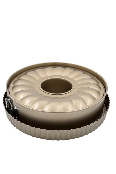 B&D Cake Mould 26x7cm Set