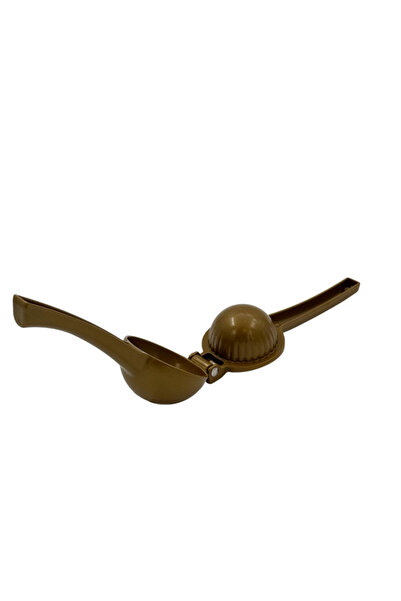 B&D Plastic Lemon Squeezer, Hand-Operated Kitchen Tool with Strainer Holes-Brown