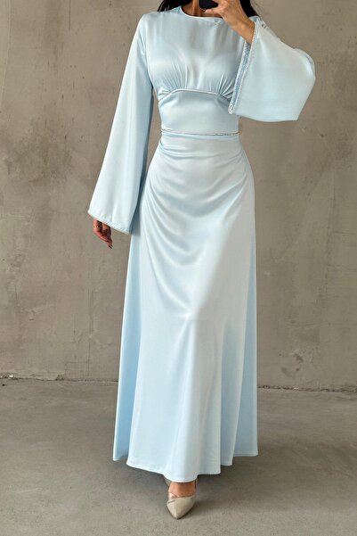 leyuze Kolları ve Beli İnci Taş Detaylı Volan Kol Saten Tesettür Abiye Bebe M...