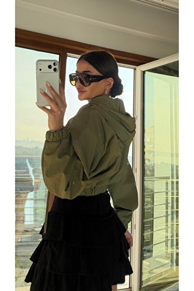 Daves Green Short Parachute Fabric Lined Windbreaker Jacket