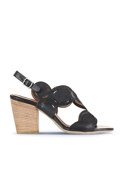 Bueno Shoes صندل نسائي بكعب من الجلد باللون الأسود والبيج 01wq2902