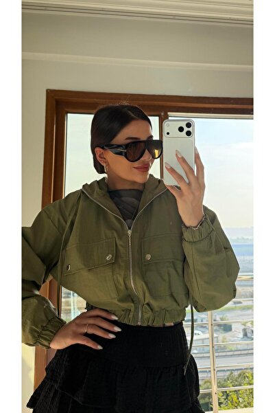 Daves Green Short Parachute Fabric Lined Windbreaker Jacket