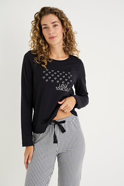 İPEKTENİM Biye Detaylı Pötikare Desenli Minik Kalpler Baskılı Pijama Takımı