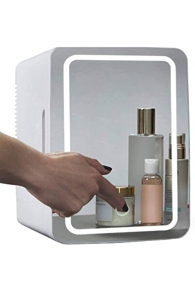 e world unbox happiness ثلاجة مستحضرات تجميل صغيرة من إي وورلد، سعة 8 لترات، ...