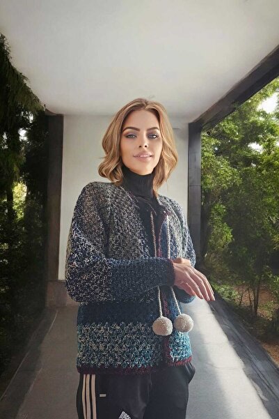 Örgü Sanatı DilekÇak El Örgüsü Patchwork Ömürlük Hırka, Ponpon Detaylı, Renk Ahenkli, Bohem, Tasarım Kadın Hırka