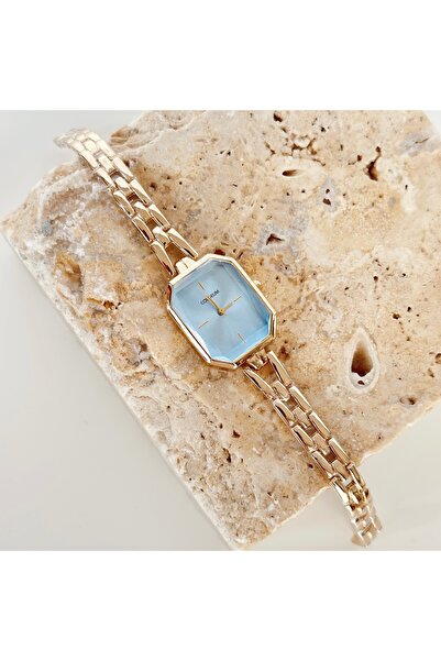 Vesce Atelier ساعة أنجولار الذهبية باللون الأزرق