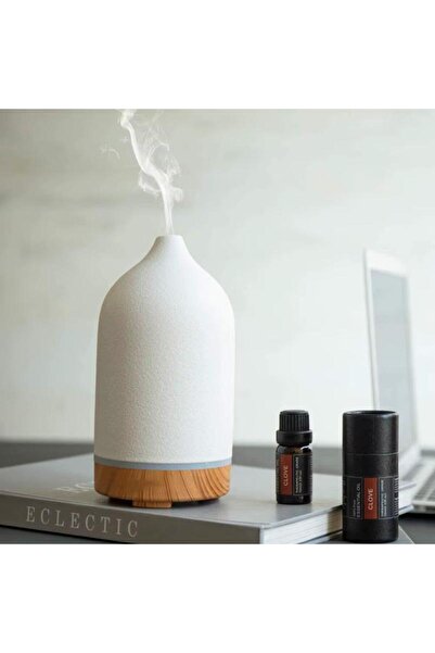 Zefira Handcrafted ceramic essential oil diffuser – with warm light